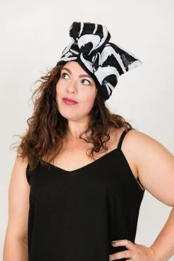 Fringe Co Black And White Sequin Party Wrap