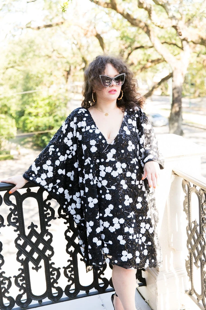 Fringe Co Black And White Floral Embroidered Sequin Short Caftan 3 Fringe Co Black And White Floral Embroidered Sequin Short Caftan