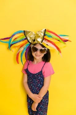 Fringe Co Party Wraps Mini Gold Metallic With Rainbow Feather Party Wrap