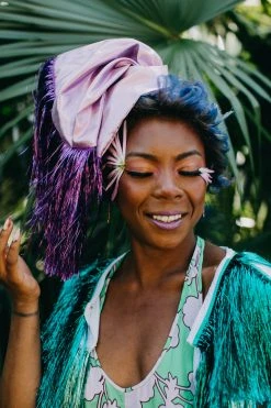 Fringe Co Party Wraps Lavender Metallic With Purple Tinsel Fringe Trim Party Wrap