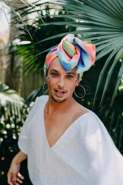 Fringe Co Rainbow Star Party Wrap