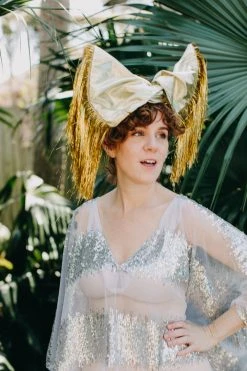 Fringe Co Gold Metallic With Gold Tinsel Trim Party Wrap Party Wraps