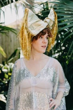 Fringe Co Gold Metallic With Gold Tinsel Trim Party Wrap Party Wraps