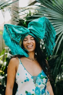 Fringe Co Party Wraps Teal Metallic With Teal Tinsel Fringe Party Wrap