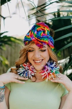Fringe Co Rainbow Swirl Tie Dye Party Wrap