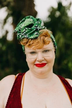 Fringe Co Green Plant Party Wrap