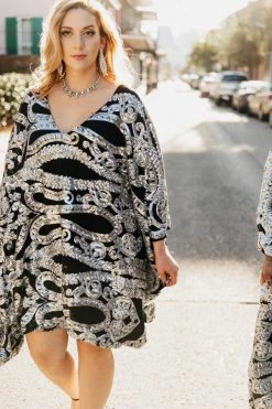 Fringe Co Silver Sequin Embroidered Short Caftan