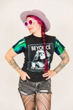 Fringe Co Beyonce Green Iridescent Sequin Sleeve Party Tee