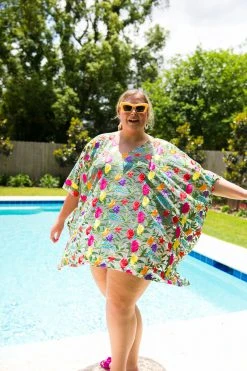 Fringe Co White Floral Embroidered Short Caftan